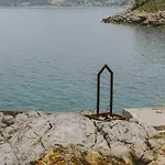 ゲストハウス Porto Valitsa 4*