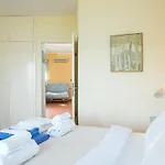 ゲストハウス Porto Valitsa 4*