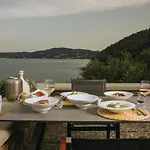 Porto Valitsa ゲストハウス パリウリ