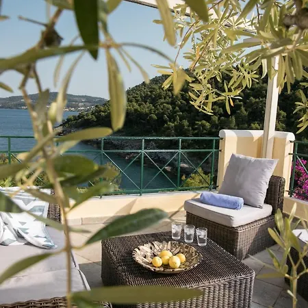 בית הארחה Porto Valitsa