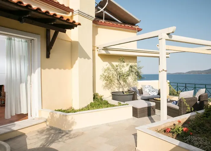 Porto Valitsa 4*
