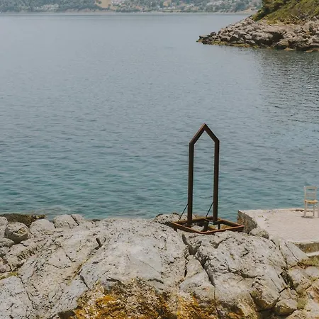 بيت ضيافة Porto Valitsa 4*