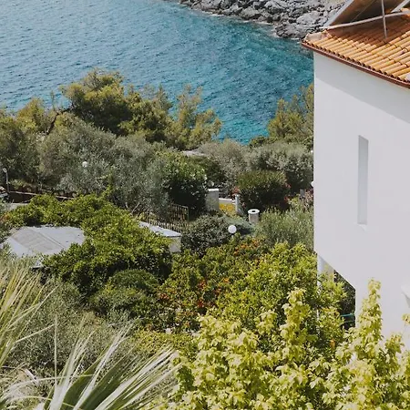 بيت ضيافة Porto Valitsa