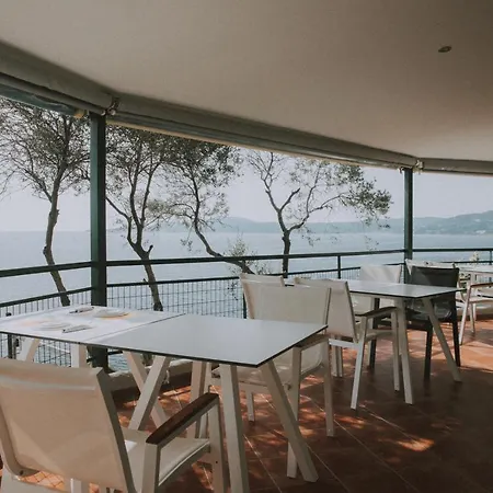 Porto Valitsa بيت ضيافة