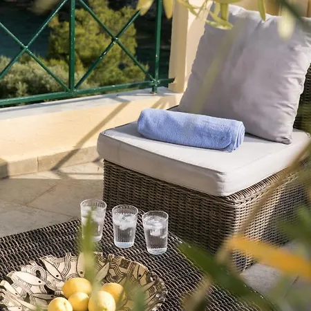 Porto Valitsa 4*