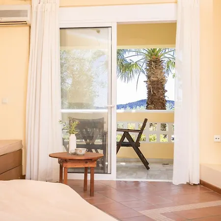 Porto Valitsa بيت ضيافة 4*