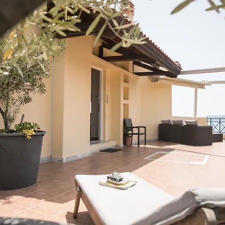 بيت ضيافة Porto Valitsa