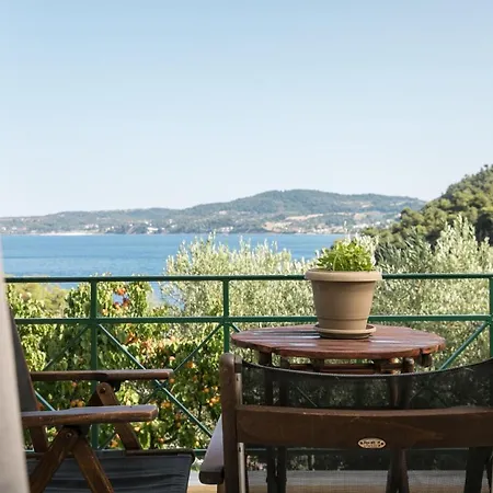 بيت ضيافة Porto Valitsa باليوري