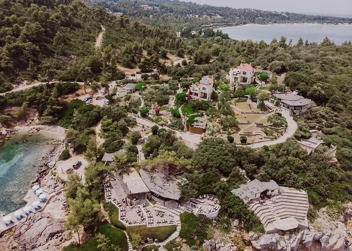 Porto Valitsa Konukevi 4*